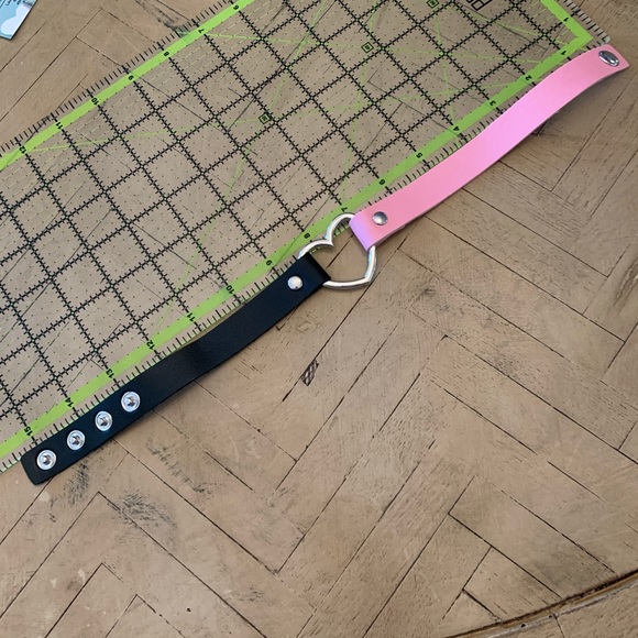 BOGO! Black & Pink Heart Choker Vegan Leather - Picture 6 of 7